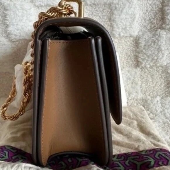 Tory Burch Tan Crossbody Bag with Gold Logo - Picture 4 of 5